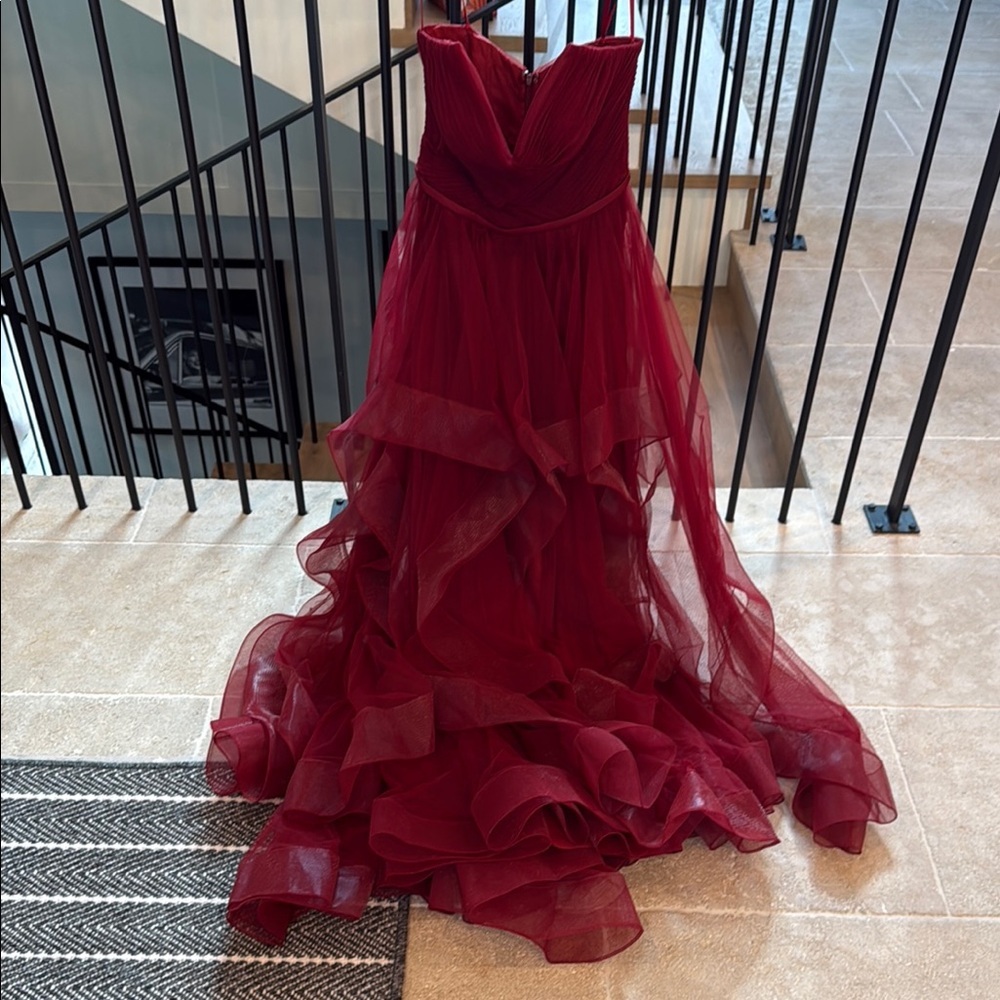 Elegant Burgundy Evening Gown - Picture 2 of 4